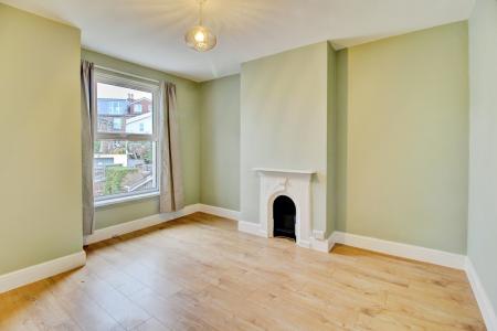 4 bedroom Terraced House to let in Gloucester Road, Horfield, Bristol, BS7