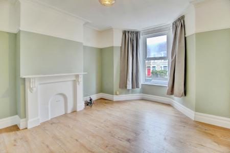4 bedroom Terraced House to let in Gloucester Road, Horfield, Bristol, BS7