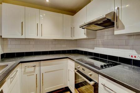 1 bedroom Terraced House to let in Goodwood Gardens, Downend, Bristol, BS16