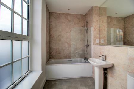 3 bedroom Flat to let in Carmen Beckford Street, Stokes Croft, Bristol, BS1