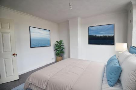 3 bedroom Semi-detached house to let in Wallscourt Road, Filton, Bristol, BS34