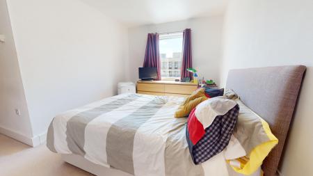 2 bedroom Flat for sale in Altair House, Cardiff Bay, Cardiff, CF10