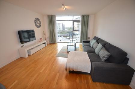 2 bedroom Flat for sale in Bute Terrace, Cardiff, CF10