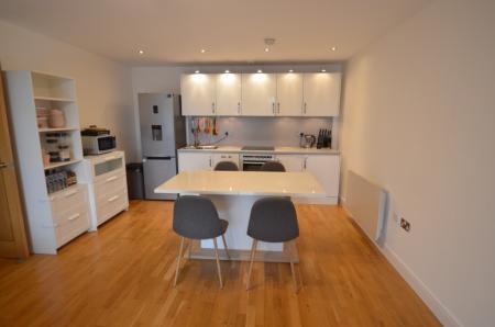 2 bedroom Flat for sale in Bute Terrace, Cardiff, CF10