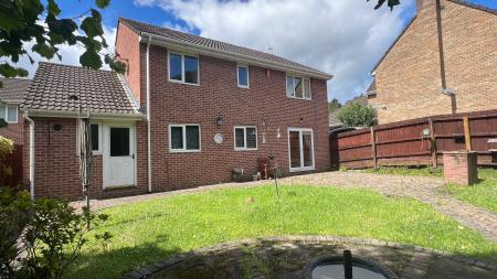 5 bedroom Detached house for sale in Coed Y Wenallt, Rhiwbina, Cardiff, CF14