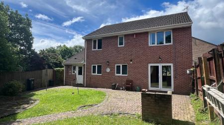 5 bedroom Detached house for sale in Coed Y Wenallt, Rhiwbina, Cardiff, CF14