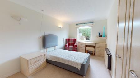 1 bedroom Flat for sale in Heol Hir, Llanishen, Cardiff, CF14