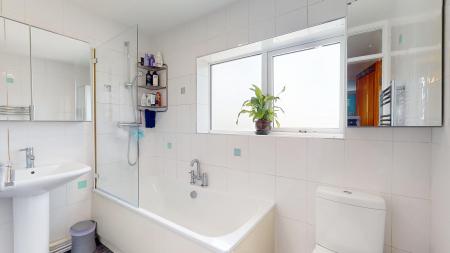 3 bedroom Terraced House for sale in Heol Pentwyn, Cardiff, CF14