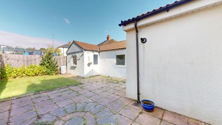 4 bedroom Semi-detached house for sale in Heol-Yr-Efail, Rhiwbina, Cardiff, CF14