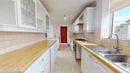 4 bedroom Semi-detached house for sale in Heol-Yr-Efail, Rhiwbina, Cardiff, CF14