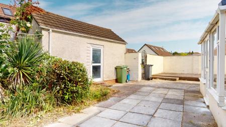 2 bedroom Detached bungalow for sale in Heol Y Wern, Rhiwbina, Cardiff, CF14