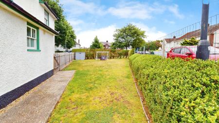 3 bedroom Semi-detached house for sale in Lon y Dail, Rhiwbina, Cardiff, CF14