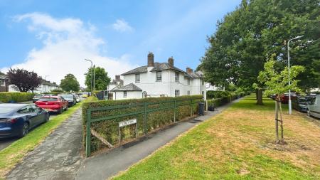 3 bedroom Semi-detached house for sale in Lon y Dail, Rhiwbina, Cardiff, CF14