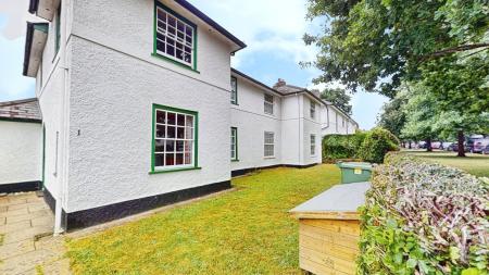 3 bedroom Semi-detached house for sale in Lon y Dail, Rhiwbina, Cardiff, CF14