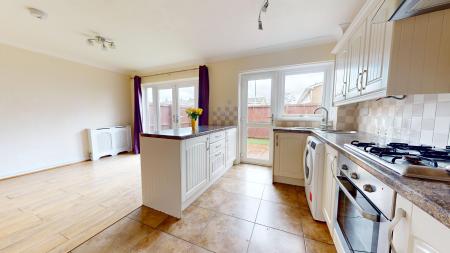 3 bedroom End of terrace house for sale in Mur Gwyn, Rhiwbina, Cardiff, CF14