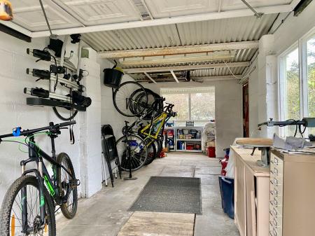 2 bedroom Maisonette for sale in Pen y Dre, Rhiwbina, Cardiff, CF14