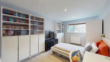 2 bedroom Maisonette for sale in Pen y Dre, Rhiwbina, Cardiff, CF14