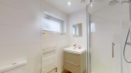 2 bedroom Maisonette for sale in Pen y Dre, Rhiwbina, Cardiff, CF14