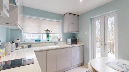 2 bedroom Maisonette for sale in Pen y Dre, Rhiwbina, Cardiff, CF14