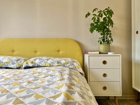 2 bedroom Maisonette for sale in Pen y Dre, Rhiwbina, Cardiff, CF14