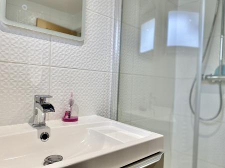 2 bedroom Maisonette for sale in Pen y Dre, Rhiwbina, Cardiff, CF14