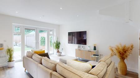 3 bedroom Semi-detached bungalow for sale in Pen Y Dre, Rhiwbina, Cardiff, CF14