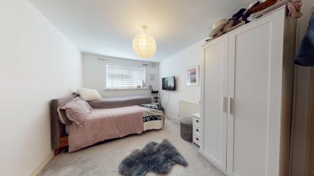 2 bedroom Ground floor maisonette for sale in PenyDre, Rhiwbina, Cardiff, CF14