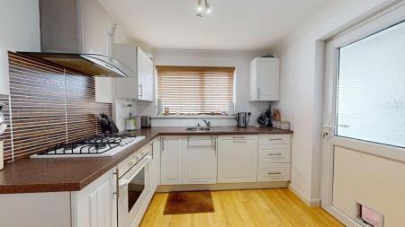 2 bedroom Ground floor maisonette for sale in PenyDre, Rhiwbina, Cardiff, CF14