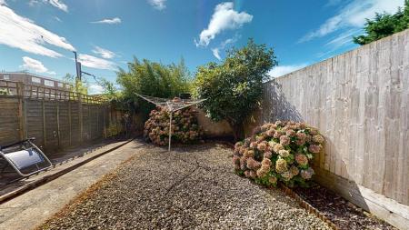 2 bedroom Ground floor maisonette for sale in PenyDre, Rhiwbina, Cardiff, CF14