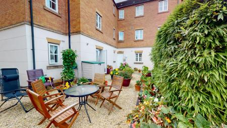 1 bedroom Flat for sale in Phoenix Way, Cardiff, CF14