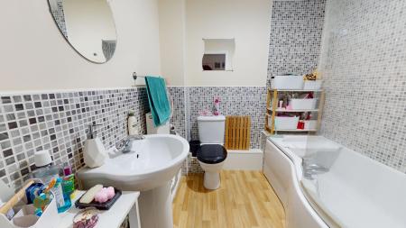 1 bedroom Flat for sale in Phoenix Way, Cardiff, CF14