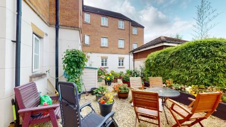 1 bedroom Flat for sale in Phoenix Way, Cardiff, CF14