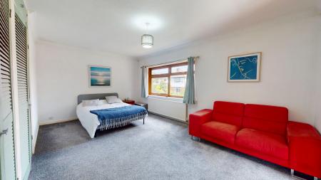 5 bedroom Detached house for sale in The Rise, Llanishen, Cardiff, CF14