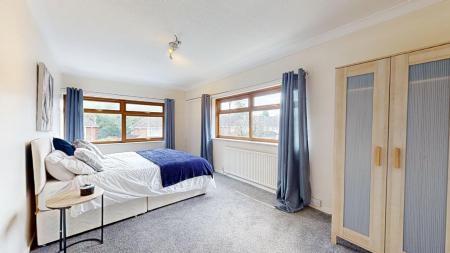 5 bedroom Detached house for sale in The Rise, Llanishen, Cardiff, CF14