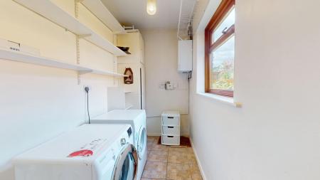 5 bedroom Detached house for sale in The Rise, Llanishen, Cardiff, CF14