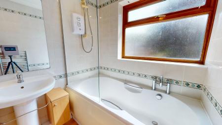 5 bedroom Detached house for sale in The Rise, Llanishen, Cardiff, CF14