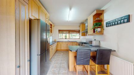 5 bedroom Detached house for sale in The Rise, Llanishen, Cardiff, CF14