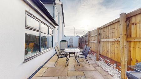 5 bedroom Semi-detached house for sale in Tyn y Parc Road, Rhiwbina, Cardiff, CF14