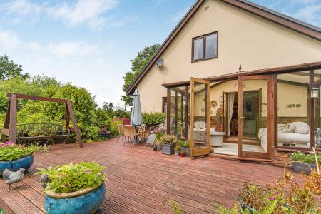 3 bedroom Detached house for sale in Waunwaelod Way, Caerphilly, CF83