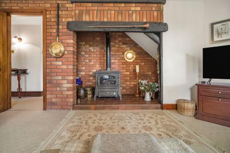 3 bedroom Detached house for sale in Waunwaelod Way, Caerphilly, CF83