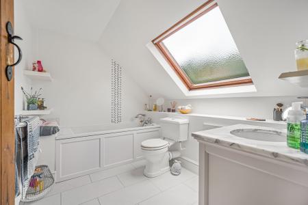 3 bedroom Detached house for sale in Waunwaelod Way, Caerphilly, CF83