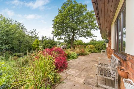 3 bedroom Detached house for sale in Waunwaelod Way, Caerphilly, CF83