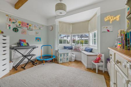 4 bedroom Semi-detached house for sale in Lon Isa, Rhiwbina, Cardiff, CF14