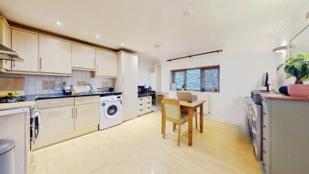 1 bedroom Flat to let in Davis Terrace, Whitchurch, Cardiff, CF14