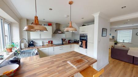 3 bedroom Semi-detached house to let in Pennyroyal Close, St. Mellons, Cardiff, CF3