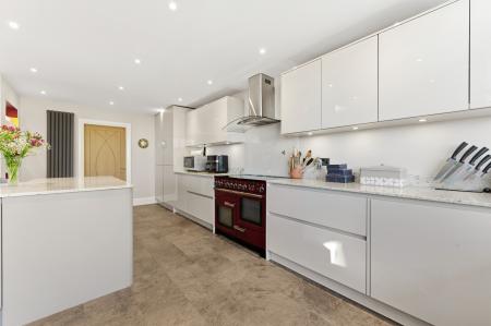 4 bedroom Detached house for sale in Heol y Coed, Rhiwbina, Cardiff, CF14