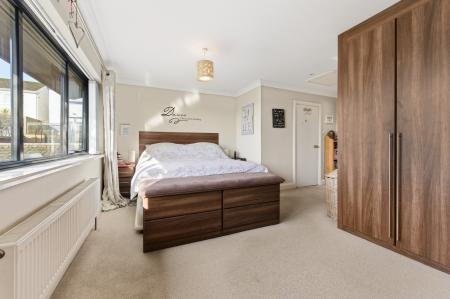 4 bedroom Detached house for sale in Heol y Coed, Rhiwbina, Cardiff, CF14