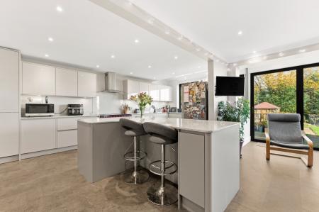 4 bedroom Detached house for sale in Heol y Coed, Rhiwbina, Cardiff, CF14