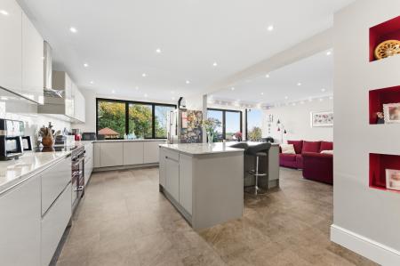 4 bedroom Detached house for sale in Heol y Coed, Rhiwbina, Cardiff, CF14