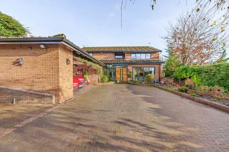 4 bedroom Detached house for sale in Heol y Coed, Rhiwbina, Cardiff, CF14